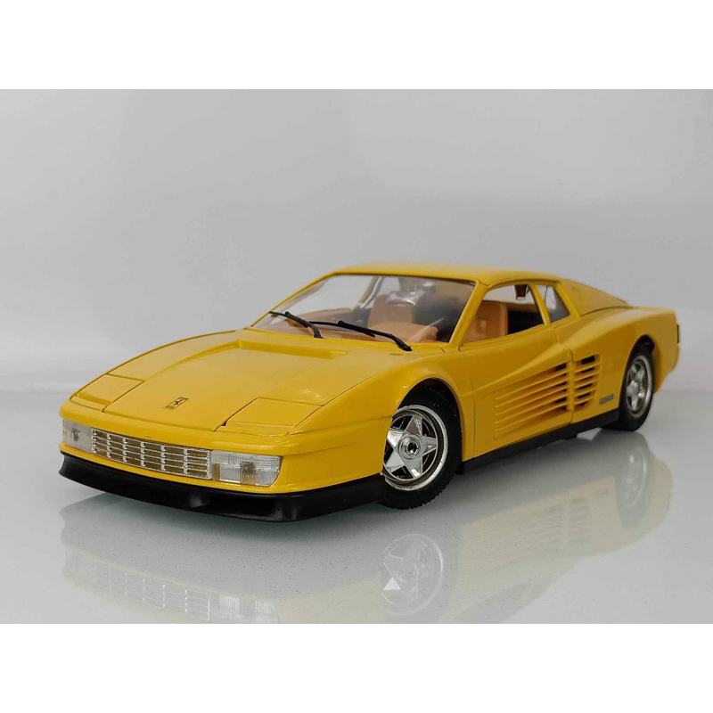 義大利製 1:18 (1/18)  Ferrari Testarossa 法拉利 模型車 Burago 模型