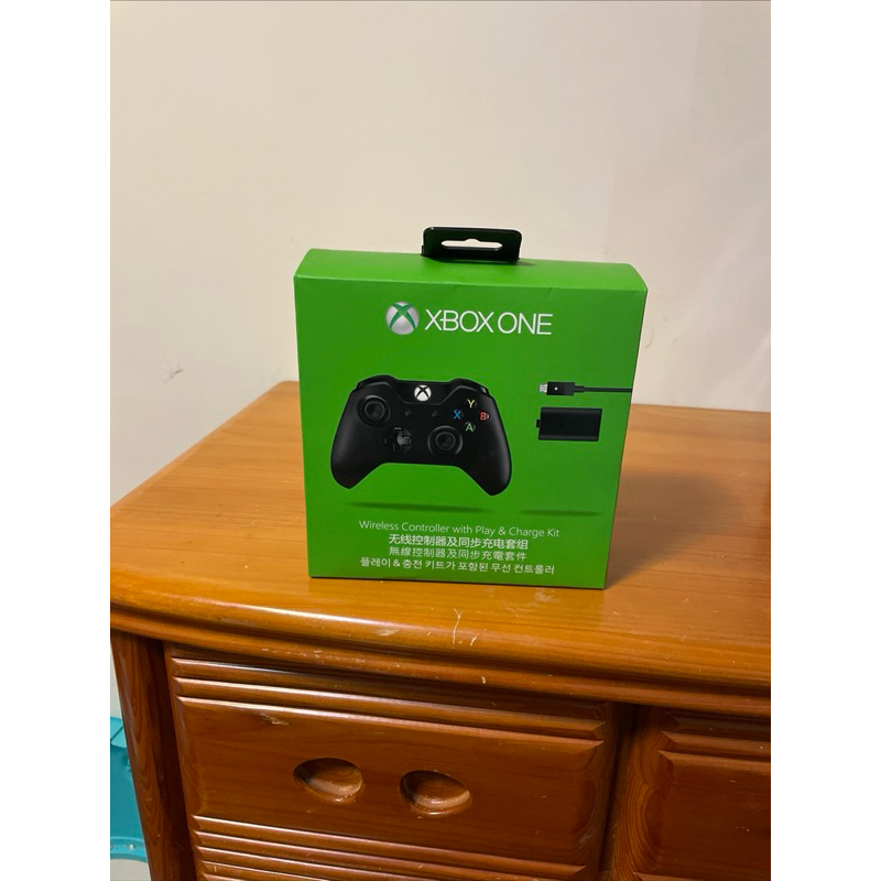 [山姆玩具城]XBOX ONE 無線控制器及同步充電組 無線搖桿 絕版全新品 只有一套 封條還在