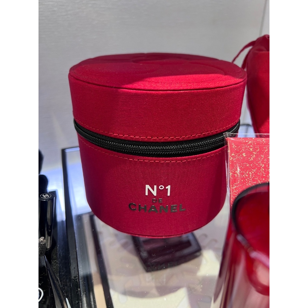 香奈兒 Chanel 1號紅色山茶花圓筒收納盒 精緻黑色 化妝包 旅行袋 手拿包 晚宴包 枕頭