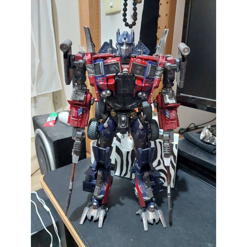 威將 戰損版 柯博文 舊化 MPM04  OPTIMUS PRIMUS