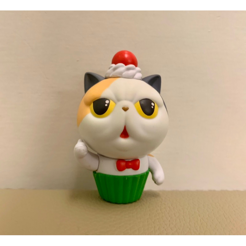 Unbox &amp; friends cat cupcake 蛋糕貓