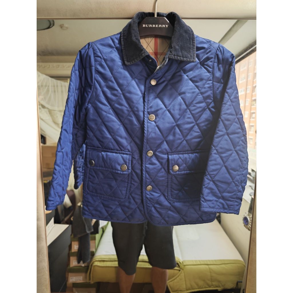 BURBERRY七成新真品西班牙製藍色鋪棉格紋男童裝外套(適104公分)---1.4折出清(不議價商品)