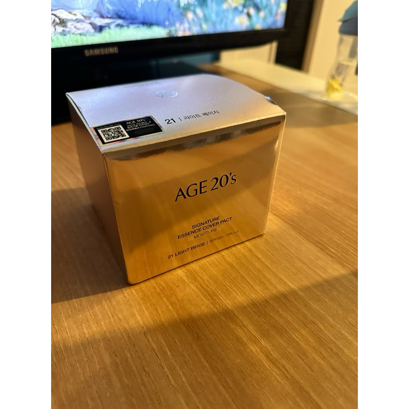 韓國AGE20's 愛敬 三色拉花拿鐵 爆水精華粉餅 一盒兩蕊 （台港代購）