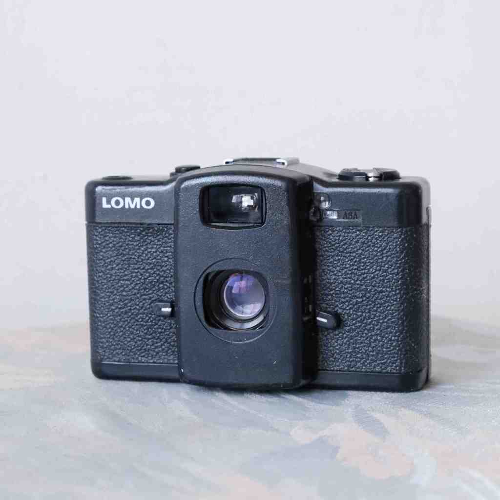 LOMO LCA 小人頭版 傻瓜 估焦旁軸 底片相機