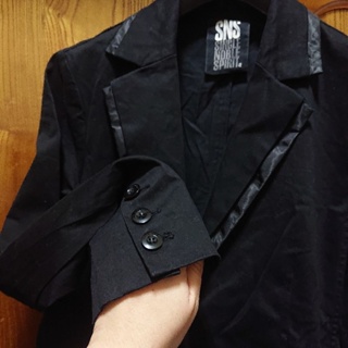 SINGLE NOBLE SPIRIT SNS 獨身貴族 駿黑緞面裝飾領西裝外套 42 只穿1次 2個口袋 有彈性 2手