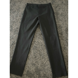 Uniqlo 防皺款黑色小直筒休閒西裝褲 5號（腰79cm）
