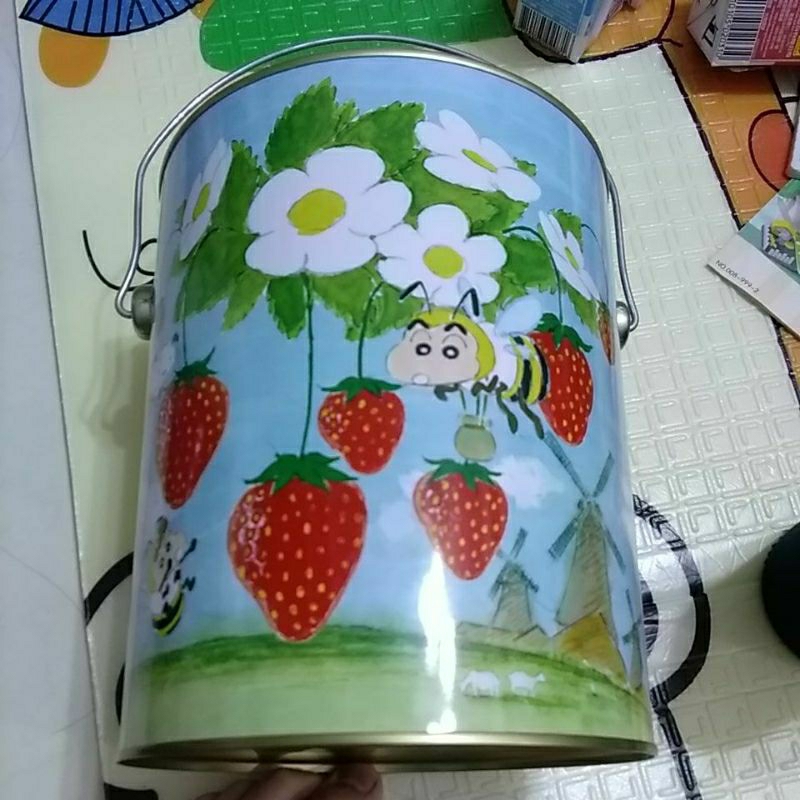 蠟筆小新小蜜蜂-草莓脆燒桶♡我最便宜快速出貨♡