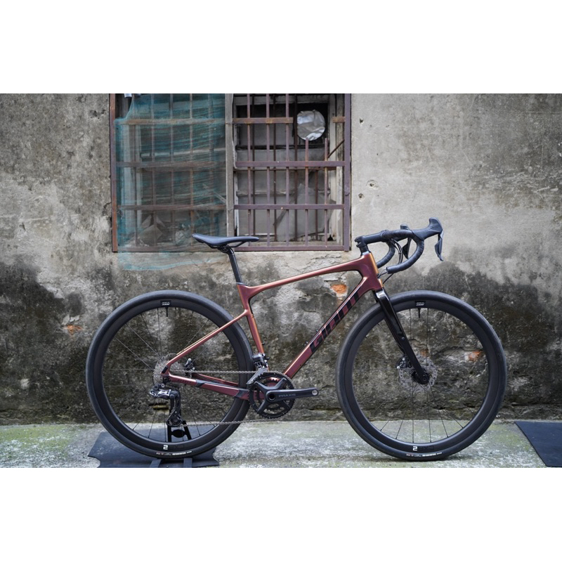 GIANT REVOLT ADV PRO GRAVEL 碟煞公路車