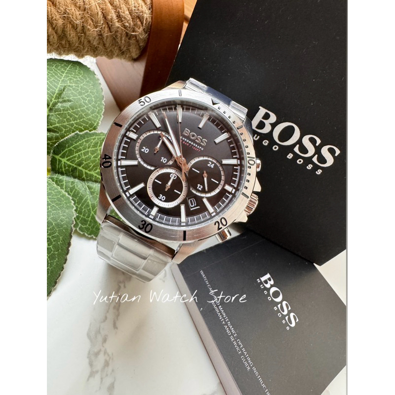 Hugo Boss_德式競速計時腕錶-三眼黑X銀鋼＿2023新款_實體門市_廣告熱賣款（預購款)