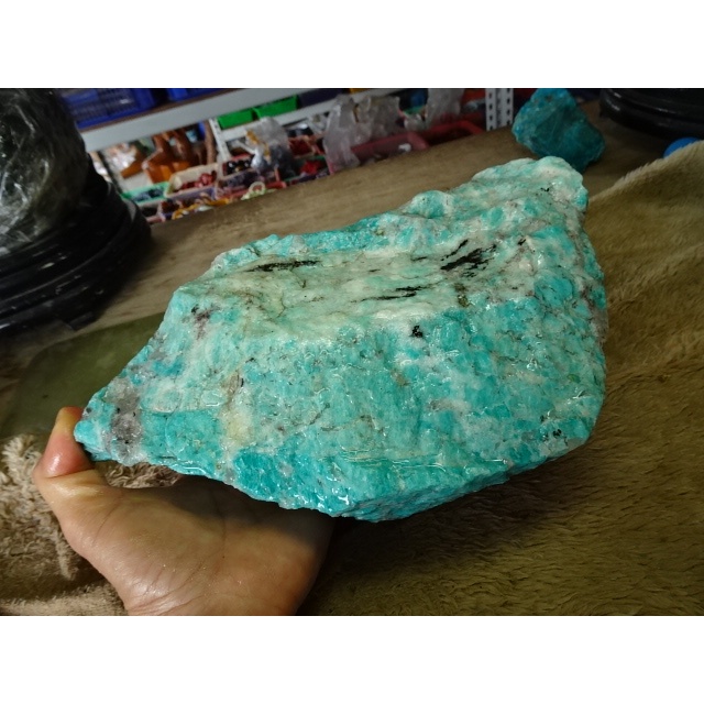《藍金寶石玉石批發區》→〈原石系列》→天然大粒清透天河藍寶石原礦〈3780公克→BQ181