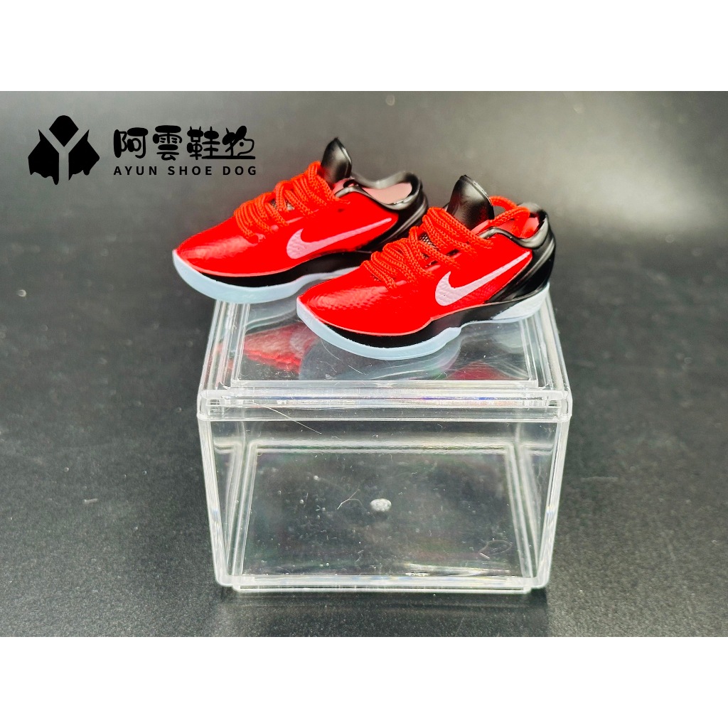 【阿雲】kobe 5 黑紅 迷你鞋子模型 立體球鞋 迷你鞋模牆鞋禮盒 購買皆附展示盒