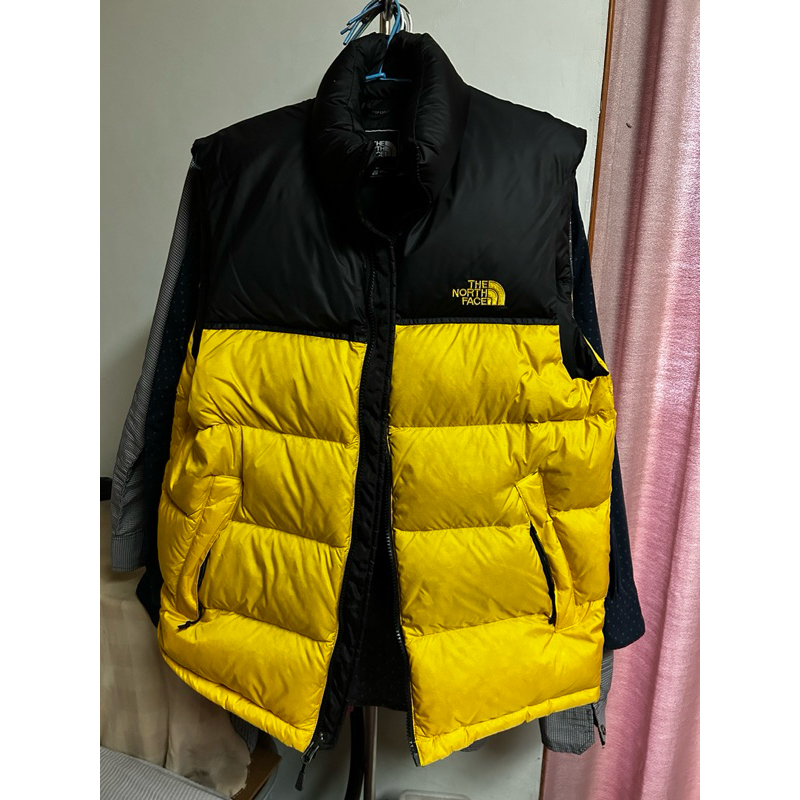 近全新 The North Face 700 黃色 S號 羽絨外套 背心 羽絨背心 拉鍊口袋 保暖 登山 下雪 外套