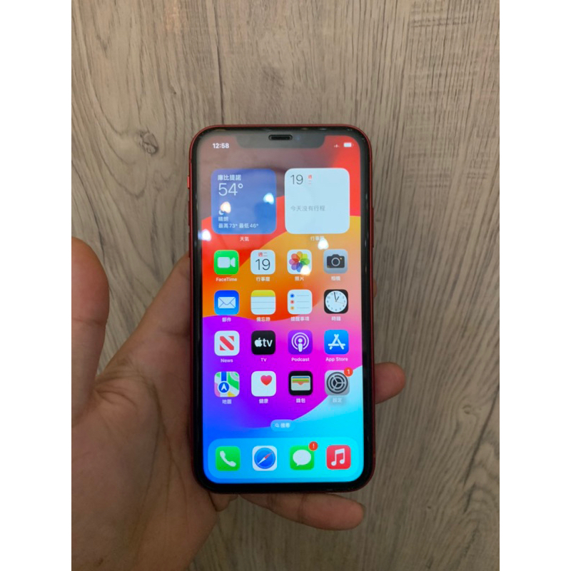 iPhone 11 128G 紅色 高雄面交6000 可貼換