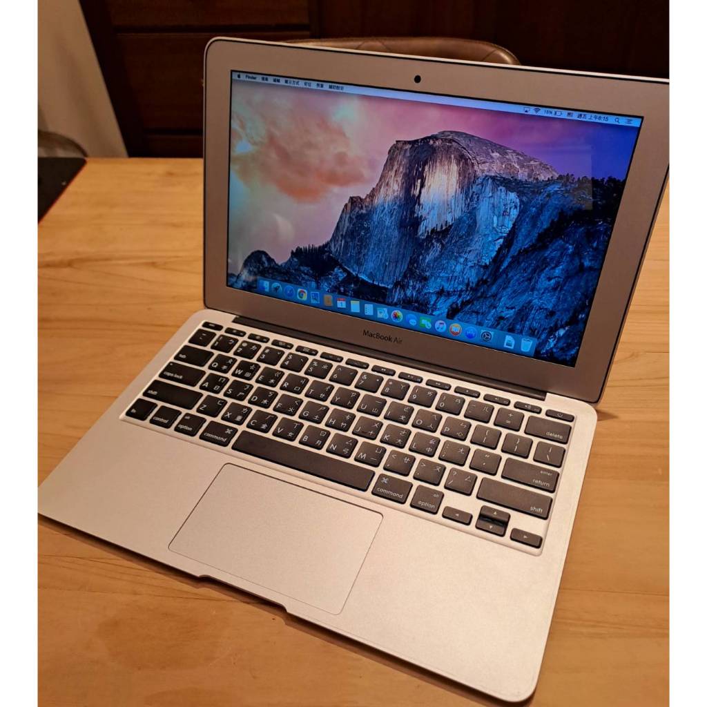 奇機巨蛋03.24.06 二手優惠【APPLE】MacBook Air A1465 2015 4G/128GB 店保一個