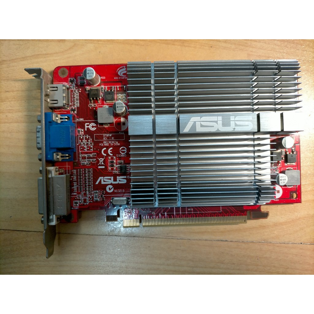 E.PCI-E顯示卡-華碩EAH5450 SILENT/DI/1G2 DDR2 64位元 HDMI  直購價120