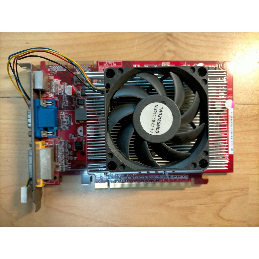 E.PCI-E顯示卡-華碩EAH4670/512MD3/A  DDR3 128位元 2560x1600  直購價80