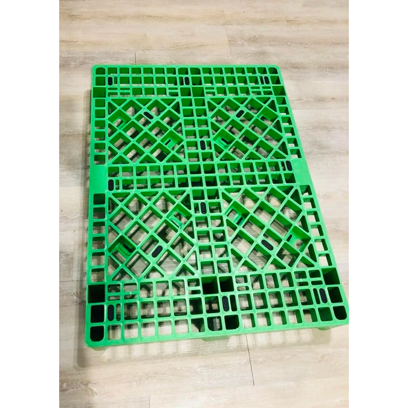 9成5新 110x82cm 塑膠棧板 棧板 物流棧板