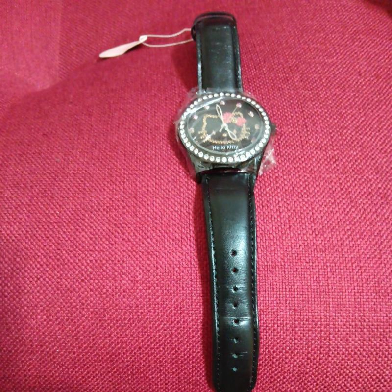 全新的三麗鷗正版 Hello Kitty 手錶 計時器 裝飾品 手飾 典藏品