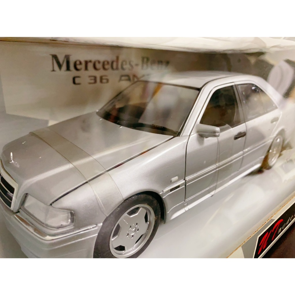 【稀有絕版老物】UT models Mercedes-Benz C63 AMG 稀有銀色款 1/18