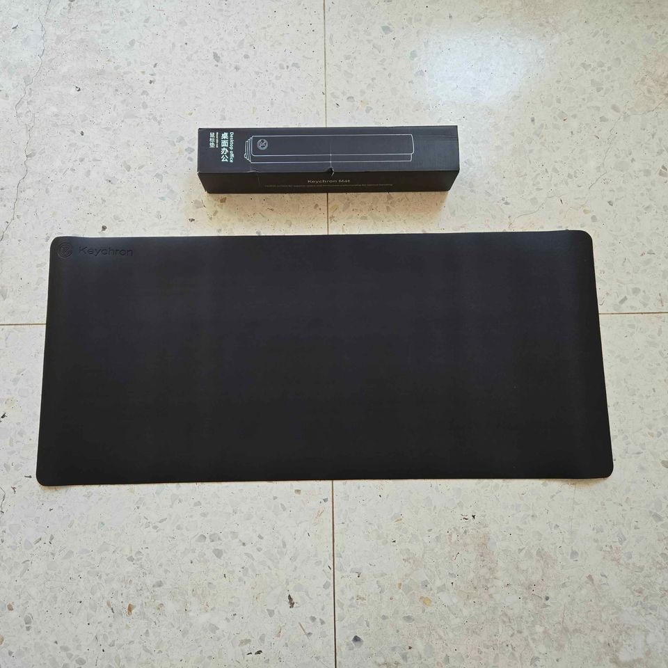 Keychron 雙面皮革滑鼠桌墊（不含外包裝紙盒） 鼠墊 鍵盤