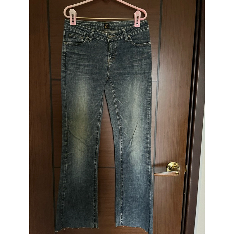 01_Et boite專櫃正品，顯瘦修身牛仔褲，尺寸為M號