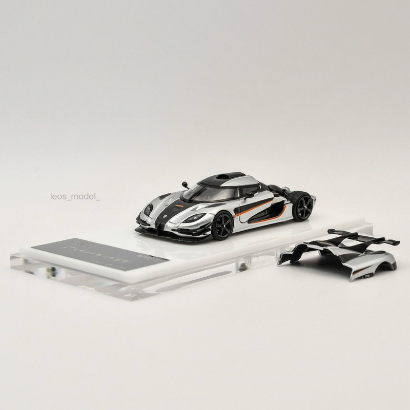 【台南現貨】全新 1/64 Koenigsegg One:1 後引擎蓋可取下 柯尼塞克 模型車 里歐模玩