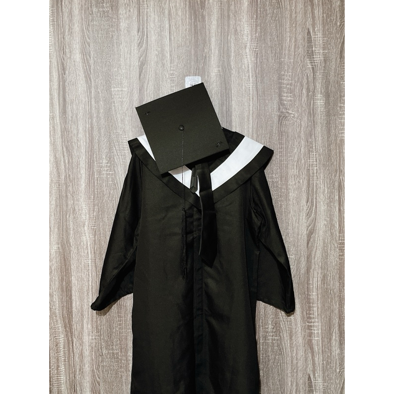 【畢業生】學士服（S）學士帽（可撥穗）.領帶.附東華大學刺繡校徽