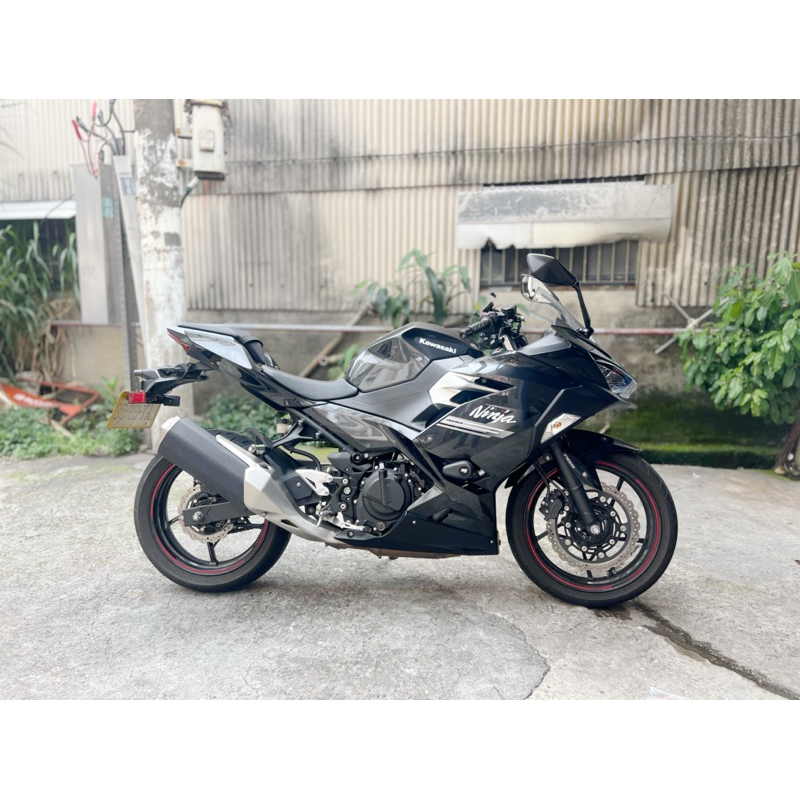 Kawasaki 忍者400