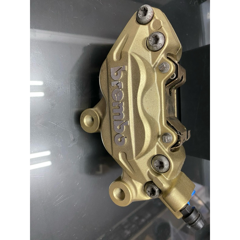 Brembo 金底銀字 雙插銷 對四 卡鉗 右卡 原廠公司貨 品項9成新 卡鉗鎖點65MM