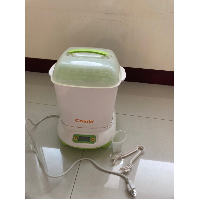 Combi 康貝 微電腦高效烘乾 奶瓶 消毒鍋 ( 綠色 )