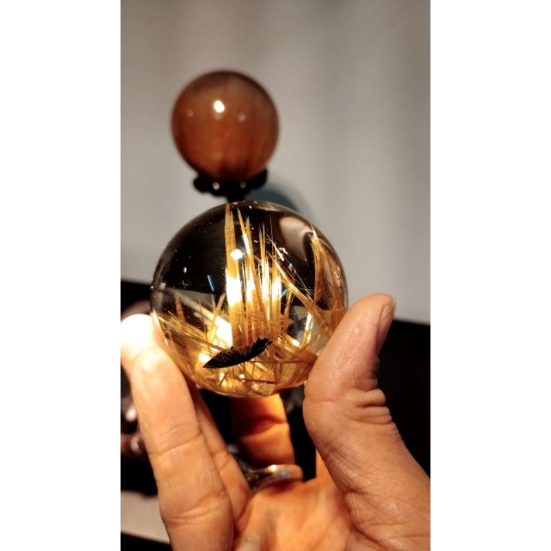 頂級鈦金花球，68.6咪，經台灣鑒定中心鑒定為白底黃鈦之硬板鈦金花球，值得收藏