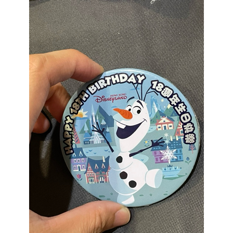 ［全新］香港迪士尼 18歲生日 雪寶 鐵胸章 Hongkong Disneyland 冰雪奇緣 Olaf