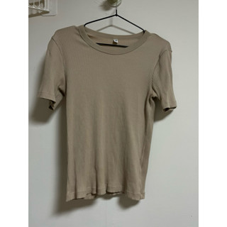 二手 Uniqlo M號 羅紋坑條素色上衣