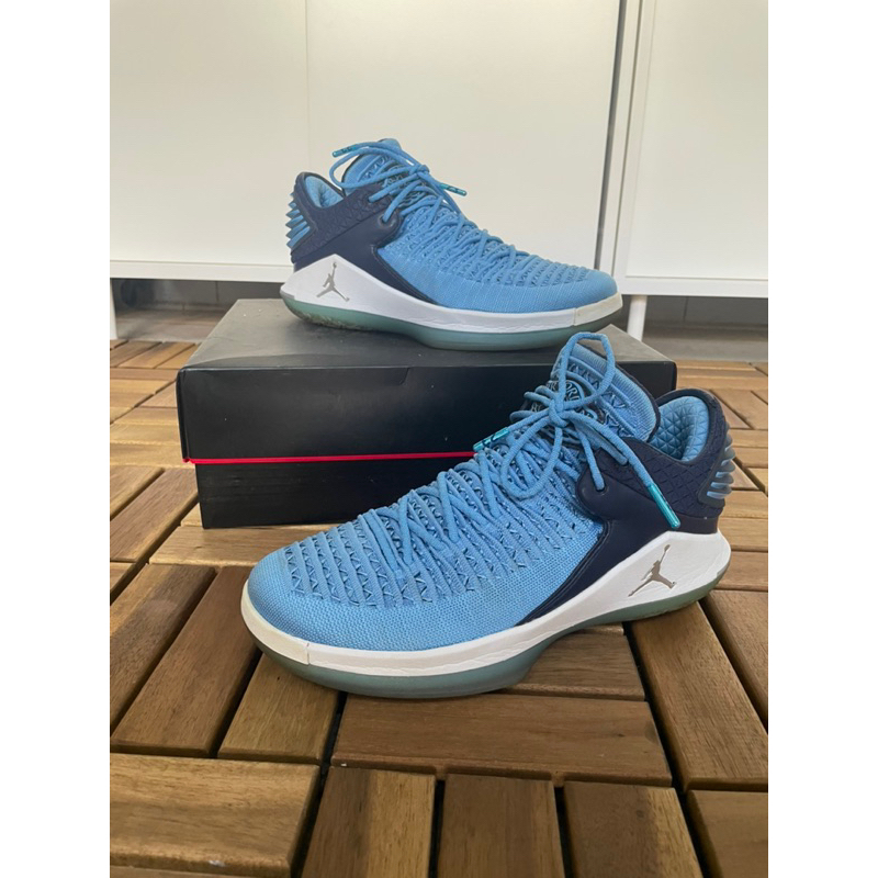 NIKE AIR JORDAN 32 LOW  籃球鞋 喬丹 北卡藍 us8.5 淺藍 球鞋 運動 休閒 跳跳人