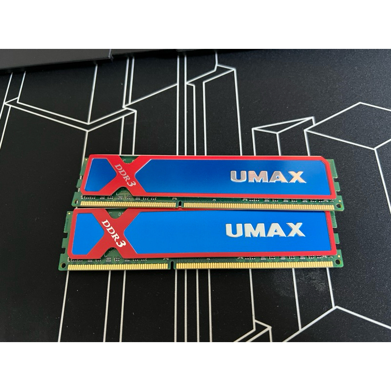 Umax 8G 1600 DDR3 2隻