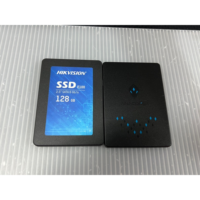 電腦雜貨店～SSD固態硬碟 2.5吋SATA 120GB隨機出貨 二手良品 $200