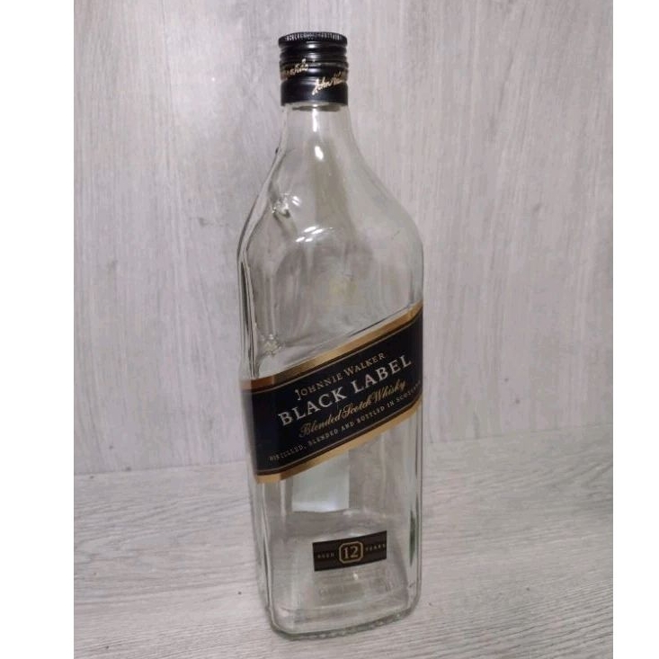 【水瓶座良品】約翰走路威士忌酒瓶 1.75ml 1L (空酒瓶/玻璃水瓶/藝術擺飾品/釀酒瓶)