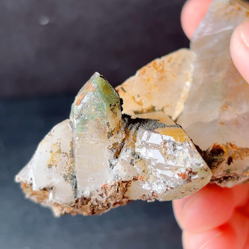西藏綠幽靈 水晶 原礦 💚 晶簇 透亮帶晶簇 浮生