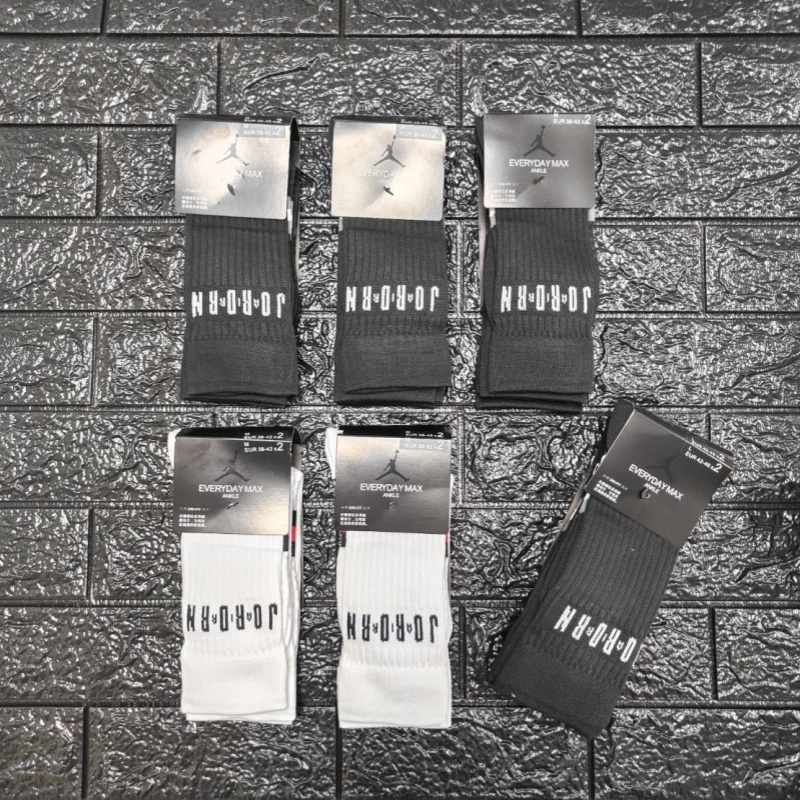 (PSM街頭潮流選) 正品NIKE Jordan Legacy  喬丹字母 喬丹毛巾底 黑白 舒適 長襪(2入)