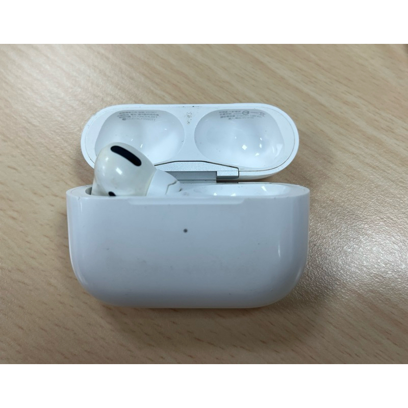 AirPods Pro  左耳雜音 右耳遺失