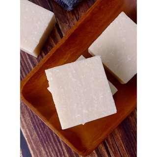 YuSoap - 茶花雪松洗髮皂(新款洗髮皂) 不易糾結黏膩，頭皮舒服不油膩，頭髮蓬鬆