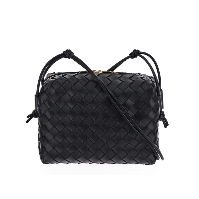 Bottega Veneta 723548 小款編織皮革 Loop 相機包 黑色配金色五金《當季專櫃正售★全新商品 》
