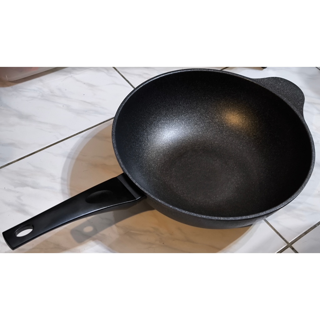 韓國 WONDERMAMA 麥飯石原礦聚財鍋(炒鍋) 32cm + 韓國神鍋 PN 楓年花崗岩不沾鍋 30cm