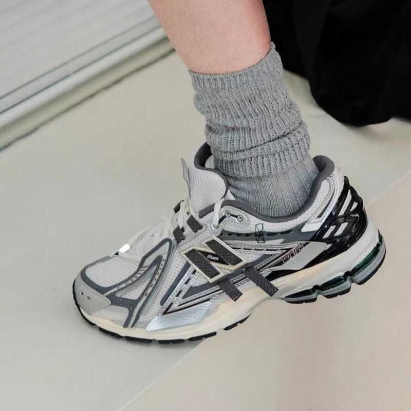 🇰🇷New Balance 1906 銀白 黑灰 銀灰 白銀黑 IU同款 M1906RER 復古