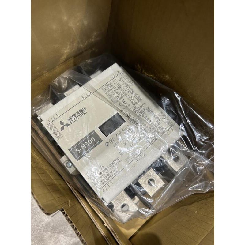 三菱 電磁接觸器 S-N300 110V220V