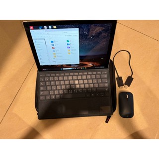 Microsoft Surface pro 6 白金色 無傷 有貼玻璃保護貼 送原廠滑鼠 原廠無線顯示轉接器 原廠鍵盤