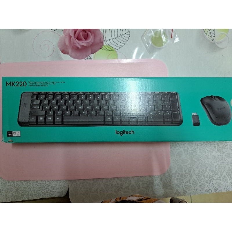 羅技無線鍵盤滑鼠組MK220全新未拆封 有繁體中文版注音