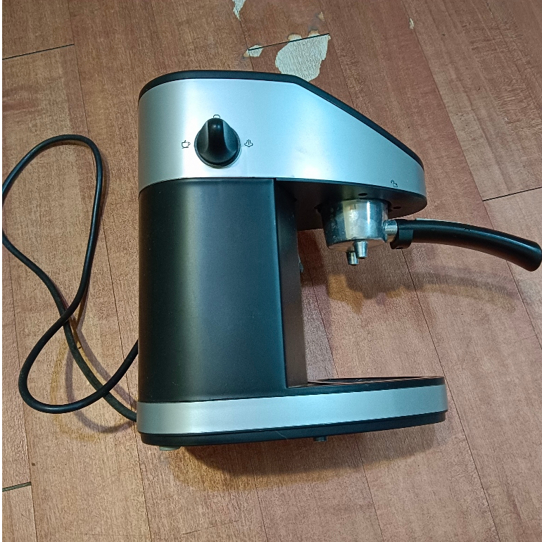 Electrolux 伊萊克斯 高壓義式 濃縮咖啡機 (EES120)