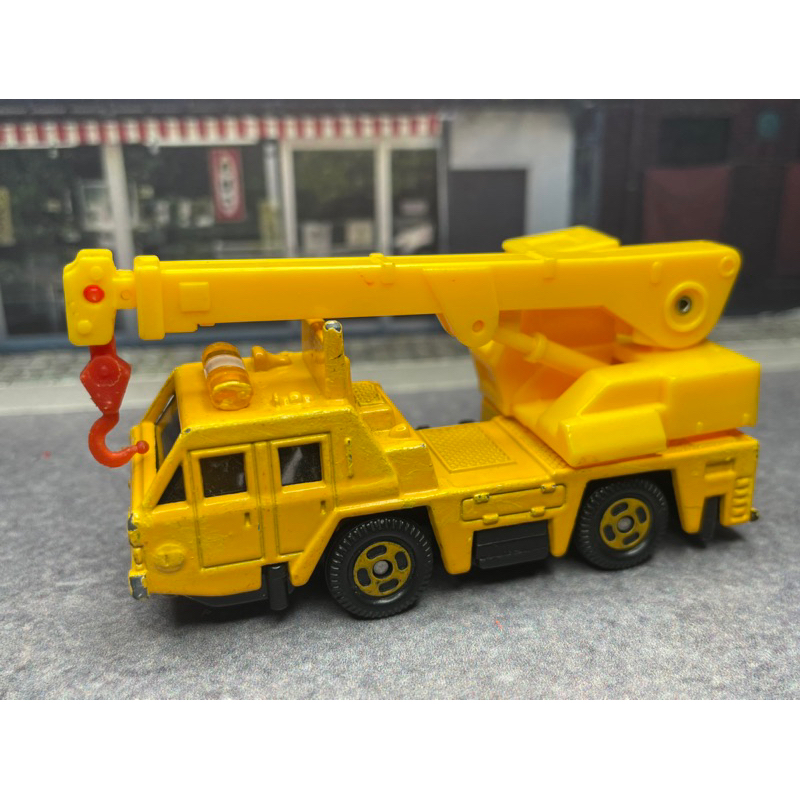 Tomica 43 22 NISSAN DIESEL CRANE TRUCK 吊車 黃色