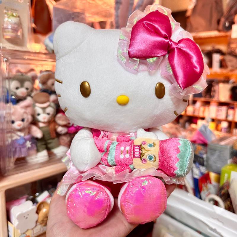 美版 三麗鷗 Sanrio 凱蒂貓 Kitty 胡桃鉗 洋裝絨毛娃娃 吊飾玩偶 現貨
